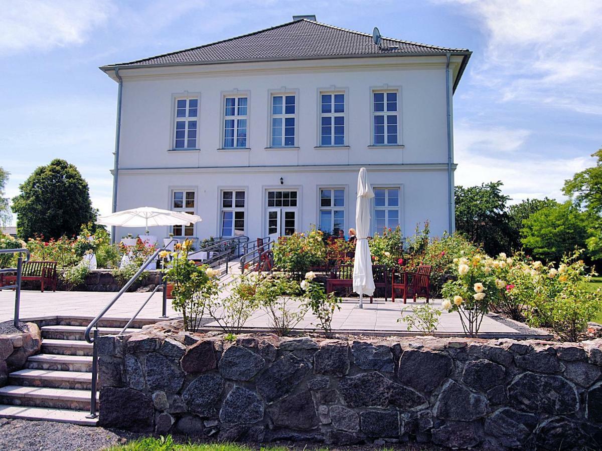 MöllnGutshaus Gross Helleアパートメント エクステリア 写真
